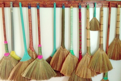 Chổi chít Việt Nam được rao bán gần nửa triệu/cái trên Amazon