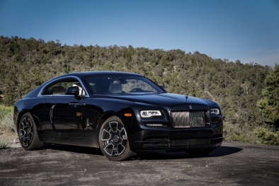 Wraith Black Badge – siêu xe hoàn hảo cho giới thượng lưu trẻ