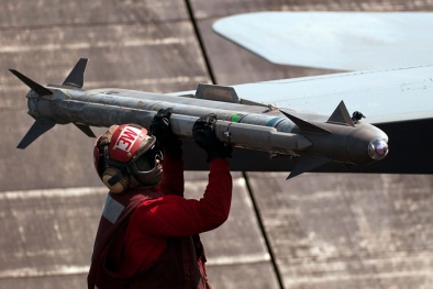 Uy lực tên lửa AIM-9X dẫn đường hồng ngoại mạnh nhất hành tinh
