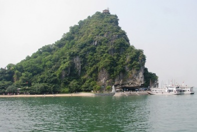 Quảng Ninh lắp wifi 'miễn phí' và camera an ninh trên vịnh Hạ Long