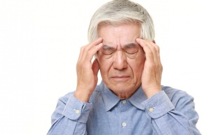 Mù mắt vì sử dụng tế bào gốc chữa thoái hóa điểm vàng