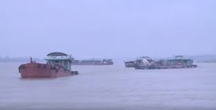 Hà Nội: Xác định 17 đối tượng bảo kê 'cát tặc' trên sông Hồng