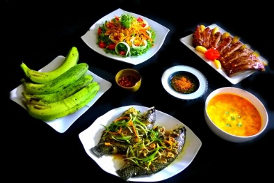 Bữa tối chỉ 115.000 đồng với món kho mới lạ cùng salad bổ dưỡng