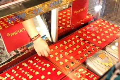 Giá vàng hôm nay 26/4 giảm sâu xuống mức thấp nhất 2 tuần