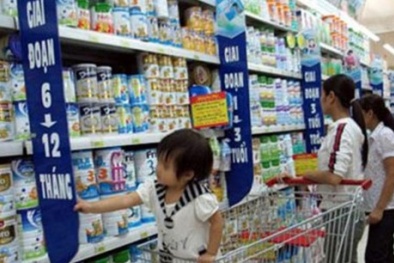 Cô gái Hà Lan và Công ty Sóng Thần Hà Nội giảm giá sữa từ 3-10%