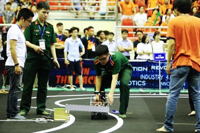 Học viện Kỹ thuật Quân sự giành vô địch cuộc thi công nghệ xe không người lái