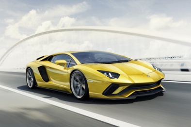 Siêu xe Lamborghini Aventador S đầu tiên về Việt Nam có gì hay?