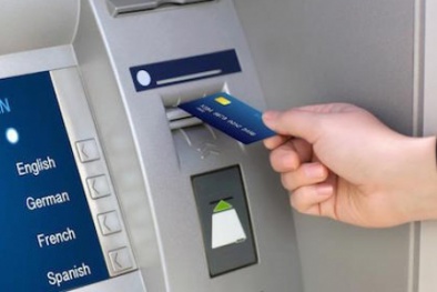 Vietcombank hoàn trả tạm thời 72 triệu đồng cho khách hàng mất tiền trong thẻ ATM