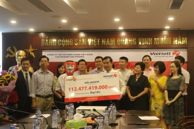 Xổ số Vietlott: Chủ nhân vé số kỷ lục 112 tỷ nhân giải, chi 400 triệu làm từ thiện