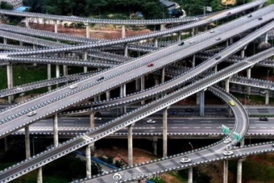 Trung Quốc: Nút giao thông rắc rối nhất thế giới đi vào hoạt động