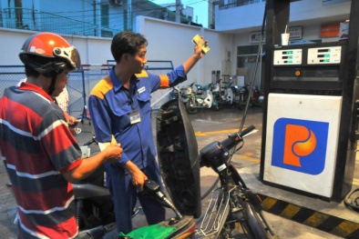 Thuế tăng lên 8.000 đồng/lít với xăng dầu: Ngân sách có thêm 5 tỉ USD