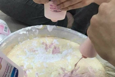Mắc bệnh 'lột da' chỉ vì dùng mỹ phẩm tự chế kém chất lượng