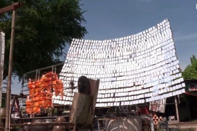 Cách nướng gà bằng mặt trời trong vòng 12 phút gây sốt