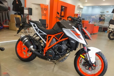 Xe côn tay KTM 1290 Super Duke R giá 638 triệu tại VN có gì đặc biệt?
