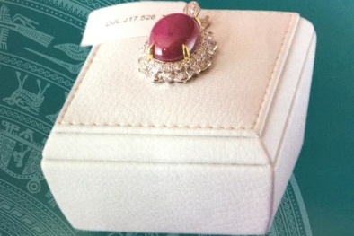 Hà Nội: Đấu giá bộ trang sức ruby sao Yên Bái giá khởi điểm gần 2 tỷ đồng