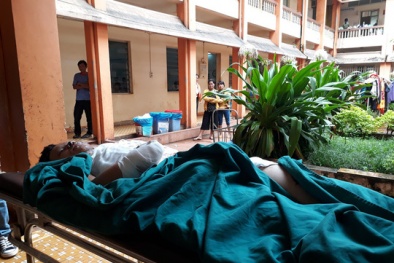 Thiếu niên 15 tuổi đa chấn thương, cụt hai tay do tự chế phân bón