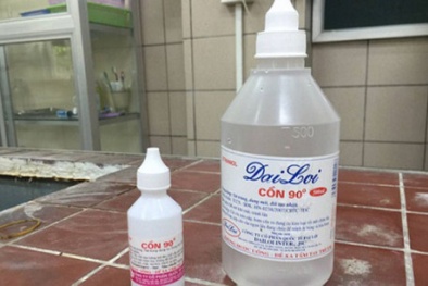 Tử vong sau uống cồn thay rượu, nghi vấn cồn y tế Đại Lợi chứa 88% methanol