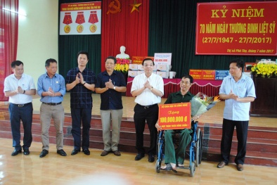 Bộ KH&CN thăm và tặng quà Trung tâm điều dưỡng người có công tỉnh Phú Thọ