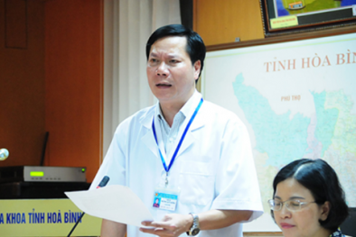 Trước vụ 8 bệnh nhân chạy thận tử vong, giám đốc BV tỉnh Hòa Bình từng liên tiếp sai phạm