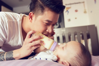 Trào lưu '10 việc khi vợ sinh, chồng làm được bao nhiêu' được mẹ bỉm sữa thi nhau chấm điểm
