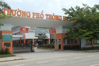 Học sinh có nguy cơ 'ra đường học' vì trường nợ tiền ngân hàng