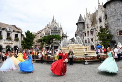 Khám phá 'thiên đường nơi hạ giới' với Sun World