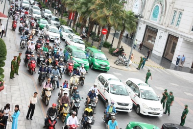 Hà Nội đề xuất quản lý hoạt động taxi bằng phần mềm điện tử và màu sơn