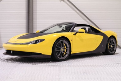 Soi siêu xe Ferrari hàng hiếm có giá 6,1 triệu USD
