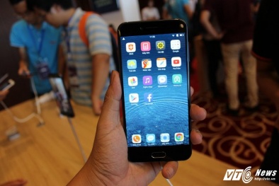 Cận cảnh mẫu điện thoại Bphone 2017 của Bkav, giá gần 10 triệu đồng