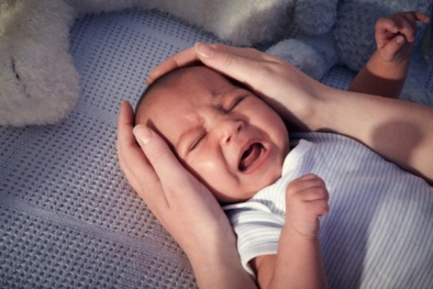 Thấy trẻ đi vệ sinh dấu hiệu khác thường, cha mẹ phải biết có nguy hiểm