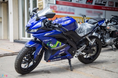 Yamaha R15 V3 phiên bản Movistar 2017 giá hơn 110 triệu về Việt Nam có gì hay?