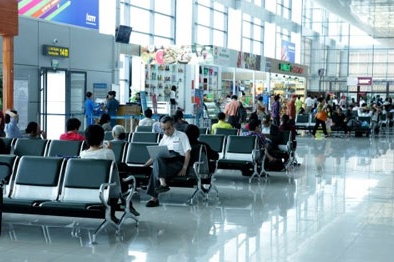 Bộ GTVT tăng giá dịch vụ sân bay: Giá vé máy bay sẽ tăng?