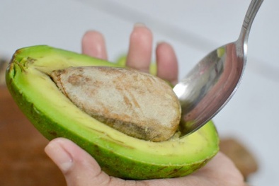 Ăn bơ bỏ hạt, phí của trời cho