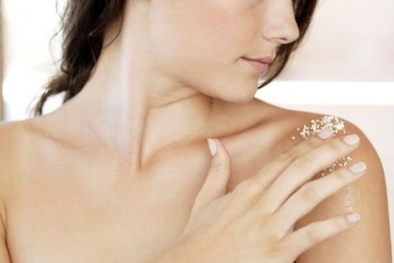 Tẩy da chết toàn thân không đúng thời điểm, có ngày bạn phải gặp bác sĩ