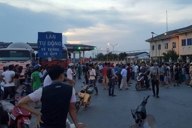 Công an Hưng Yên nói gì về vụ tài xế trả tiền lẻ ở trạm thu phí QL5