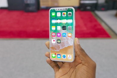 IPhone X: Màn hình OLED là gì và khác với màn hình LCD như thế nào?