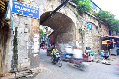 Chưa thực hiện đục thông 127 vòm đường sắt dẫn lên cầu Long Biên, đây là lý do