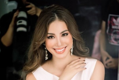 Dù làm việc ngày đêm không ngơi nghỉ, Hoa hậu Phạm Hương vẫn cứ đẹp rạng rỡ thế này