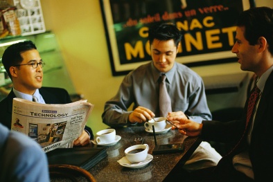 Chuyên gia: 90% cốc cà phê ở các văn phòng chứa vi khuẩn