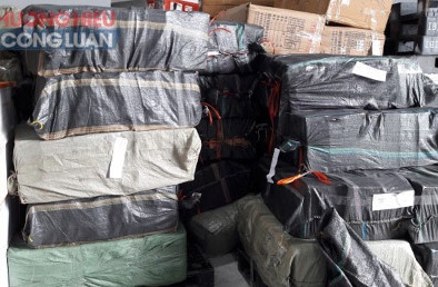 Phát hiện và thu giữ gần 3.000 đôi giày không có nguồn gốc xuất xứ