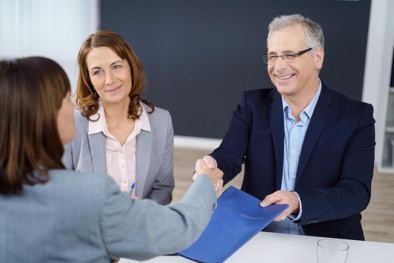 Làm việc tại Việt Nam, chuyên gia nước ngoài có mức lương 'khủng' gấp đôi ở quê nhà