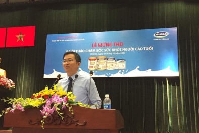 Vinamilk đồng hành tổ chức lễ mừng thọ và chăm sóc sức khỏe cho gần 1.000 người cao tuổi