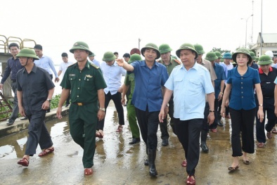Thủ tướng hủy họp, đi thị sát, chỉ đạo phòng chống lụt bão