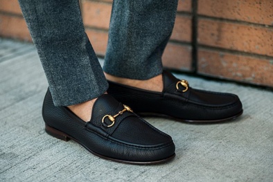 Nam giới đừng bao giờ đi giày không tất và đây là lý do đáng sợ cần biết