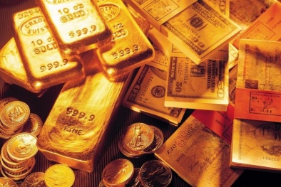 Giá vàng hôm nay ngày 18/10: Vàng 'tuột dốc', USD tăng mạnh