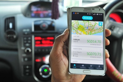 Bộ KH&CN đề xuất phương án quản lý hoạt động vận tải Uber, Grab