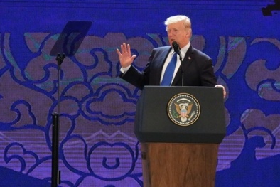 Ông Donald Trump phát biểu tại Hội nghị Thượng đỉnh Doanh nghiệp APEC