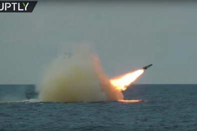 Video: Tàu Đô đốc Makarov khai hỏa trên biển Baltic khiến đối thủ sợ chết khiếp