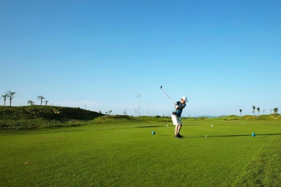 Giải thưởng kỷ lục với 20 xe sang tại SMIC Golf Challenge Tournament 2017