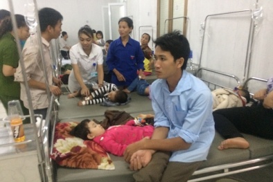 Ăn bữa trưa tại trường hơn 60 trẻ mầm non phải nhập viện do ngộ độc thực phẩm